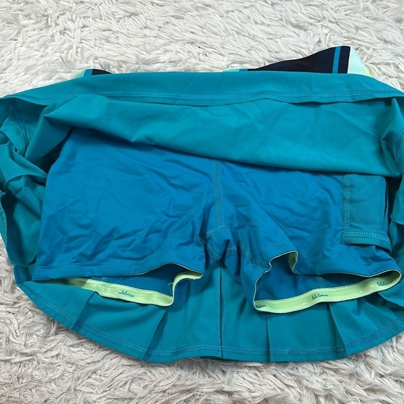 Lululemon Run: Pace Setter Skirt (Regular) *4-way Stretch Surge / Assorted Strip - Picture 2 of 6